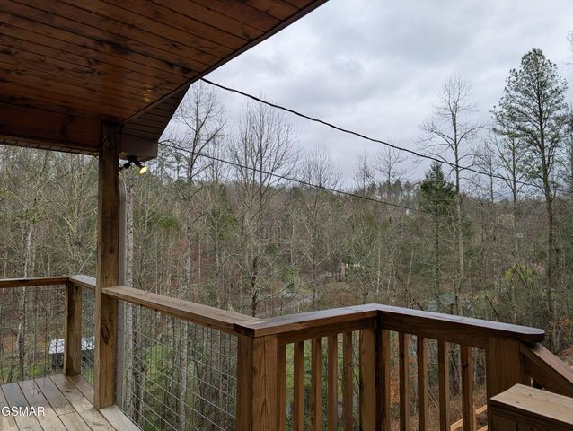 2912 Kettle Creek Way, Sevierville, TN 37876