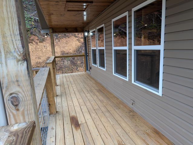 2912 Kettle Creek Way, Sevierville, TN 37876