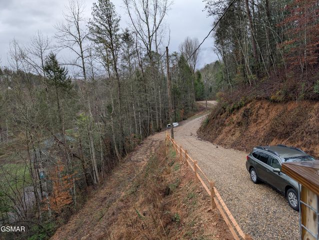 2912 Kettle Creek Way, Sevierville, TN 37876