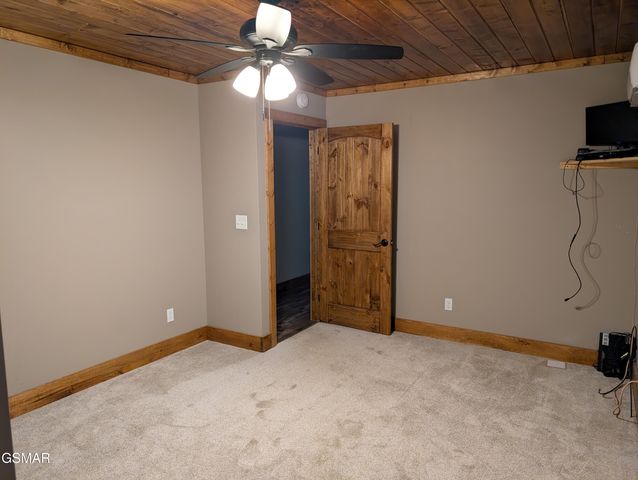 2912 Kettle Creek Way, Sevierville, TN 37876