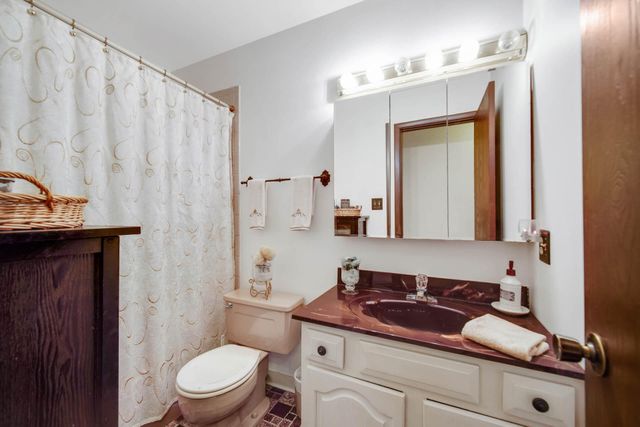 3725 E 33rd Lane, Hobart, IN 46342