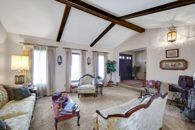 3725 E 33rd Lane, Hobart, IN 46342