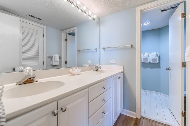 101 Ocean Creek Dr Apt EE8, Myrtle Beach, SC 29572