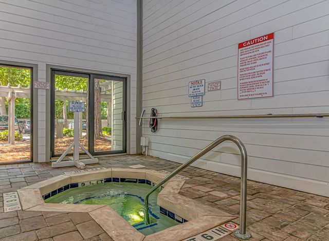 101 Ocean Creek Dr Apt EE8, Myrtle Beach, SC 29572