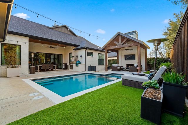 1214 Whisper Rock Drive, Rockwall, TX 75032