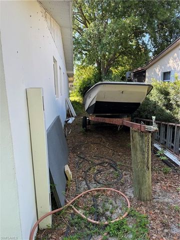 1180 Diana AVE, Naples, FL 34103