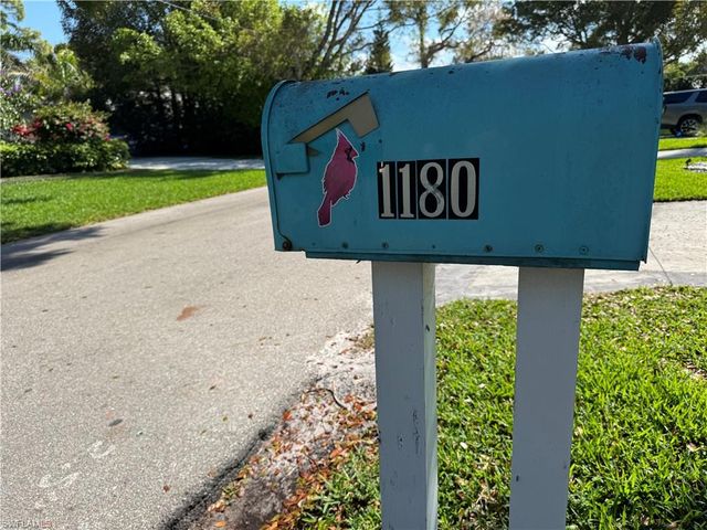 1180 Diana AVE, Naples, FL 34103