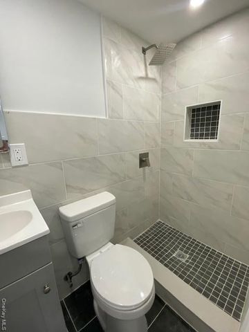 249 Claywood, Brentwood, NY 11717