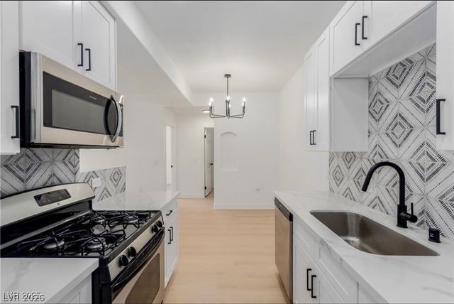 3318 North Decatur Boulevard 1020, Las Vegas, NV 89130