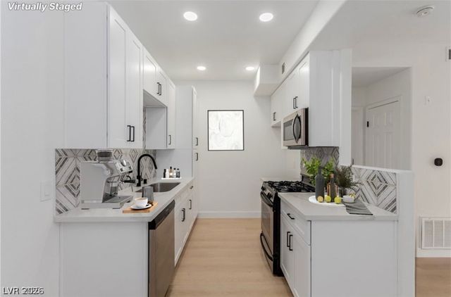 3318 North Decatur Boulevard 1020, Las Vegas, NV 89130
