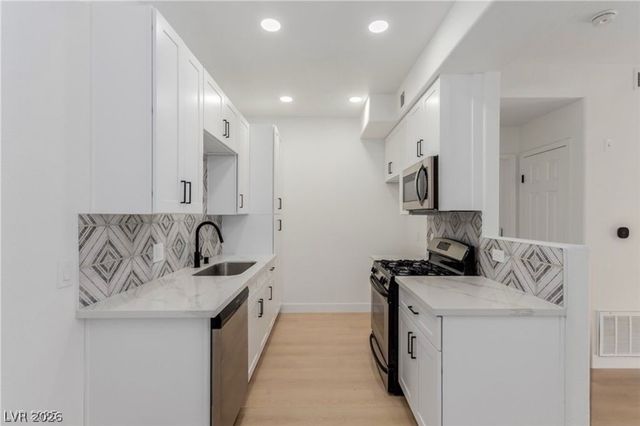 3318 North Decatur Boulevard 1020, Las Vegas, NV 89130