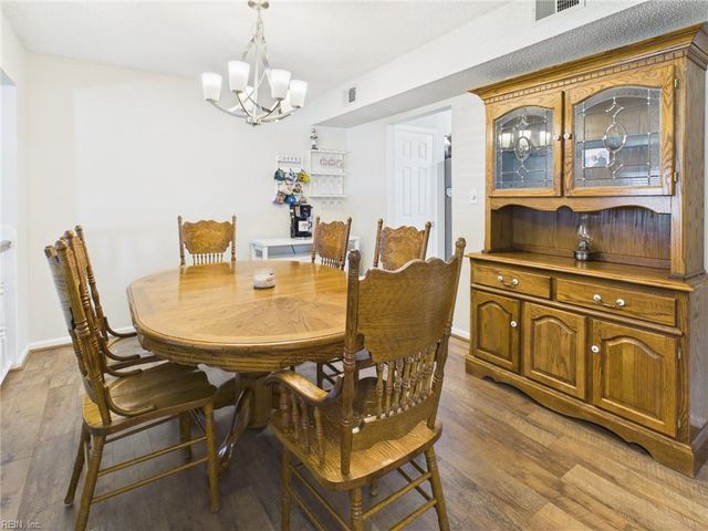 205 Dalebrook DR, Virginia Beach, VA 23454