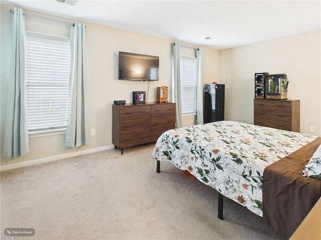 205 Dalebrook DR, Virginia Beach, VA 23454