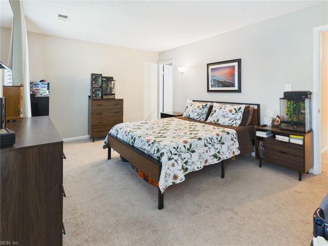 205 Dalebrook DR, Virginia Beach, VA 23454