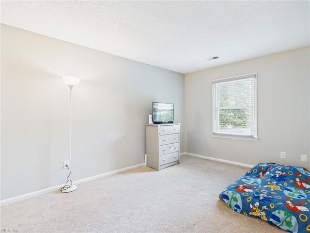 205 Dalebrook DR, Virginia Beach, VA 23454
