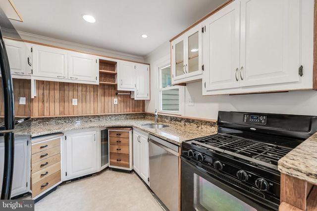 3003 FINDLEY RD, Kensington, MD 20895