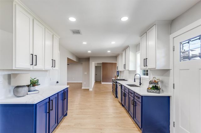 10406 Willowisp Drive, Houston, TX 77035