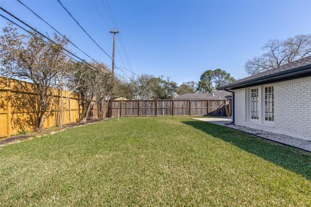 10406 Willowisp Drive, Houston, TX 77035