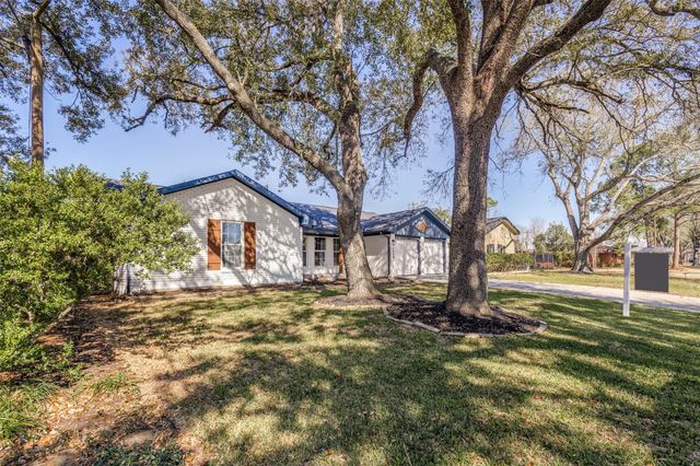 10406 Willowisp Drive, Houston, TX 77035