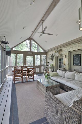 455 Walhalla Road, Columbus, OH 43202