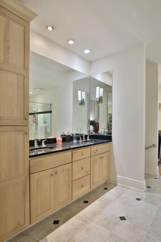 455 Walhalla Road, Columbus, OH 43202