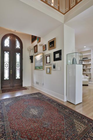455 Walhalla Road, Columbus, OH 43202