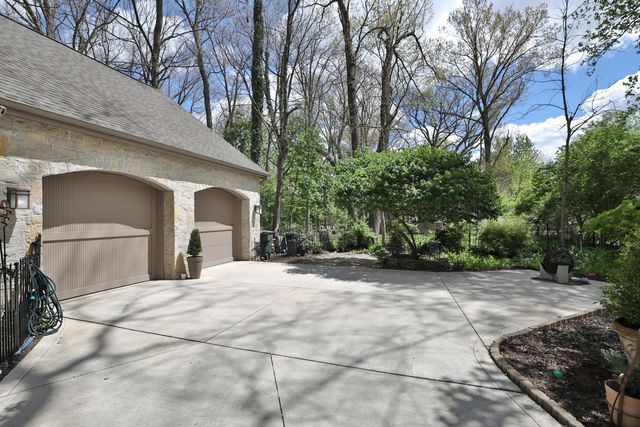 455 Walhalla Road, Columbus, OH 43202