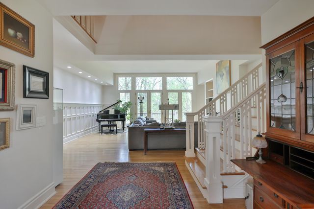 455 Walhalla Road, Columbus, OH 43202