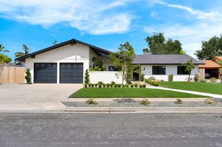 2344 Magnolia Court, Hanford, CA 93230
