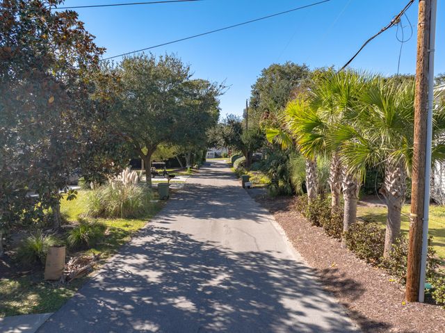 3007 Hartnett Boulevard, Isle Of Palms, SC 29451