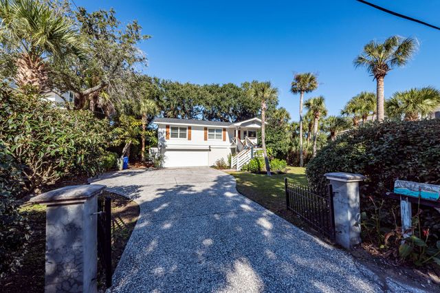 3007 Hartnett Boulevard, Isle Of Palms, SC 29451