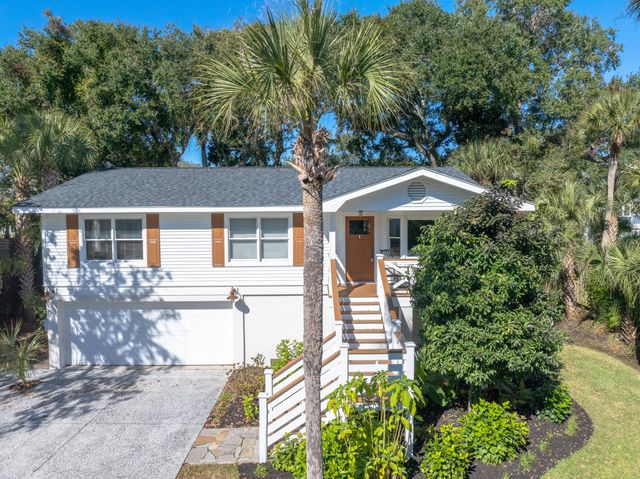 3007 Hartnett Boulevard, Isle Of Palms, SC 29451