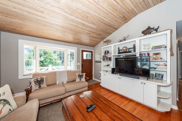 3007 Hartnett Boulevard, Isle Of Palms, SC 29451