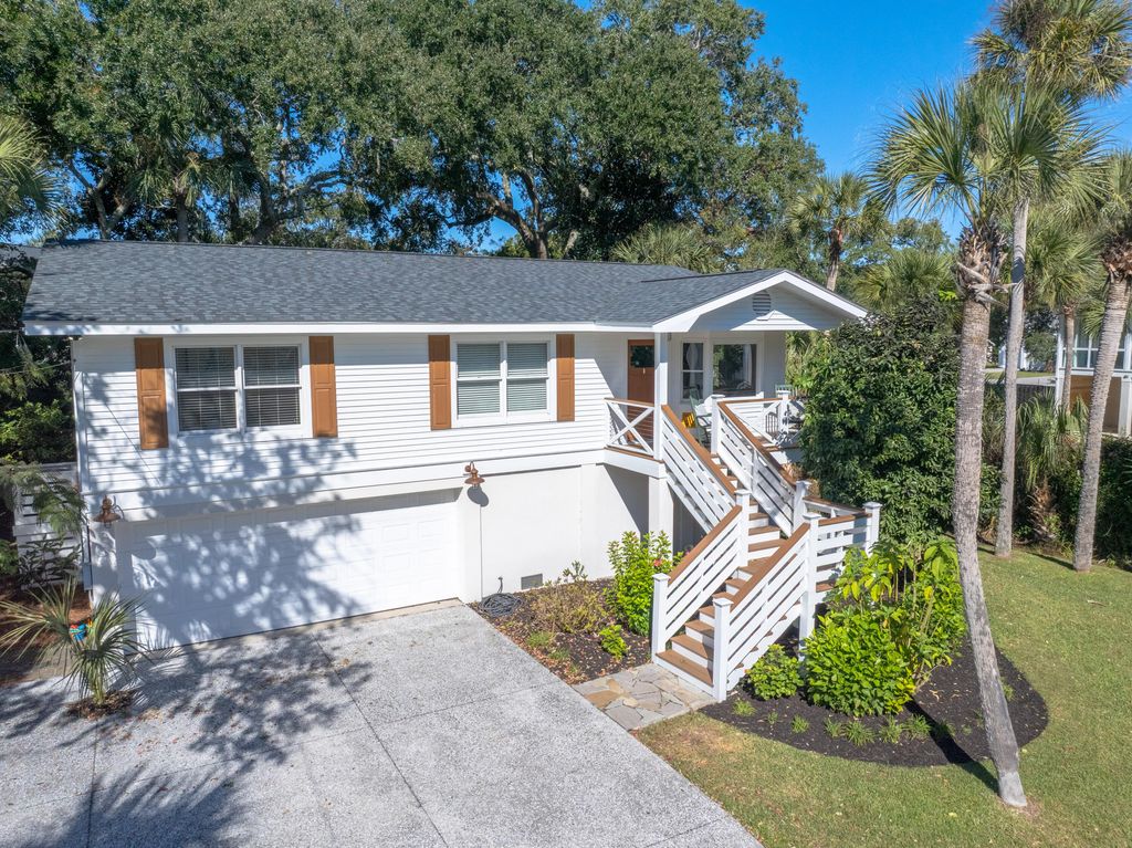 3007 Hartnett Boulevard, Isle Of Palms, SC 29451