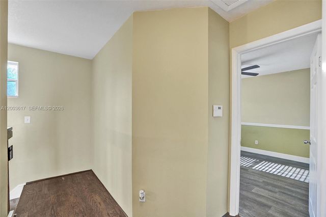 245 NW 207th Ter, Pembroke Pines, FL 33029