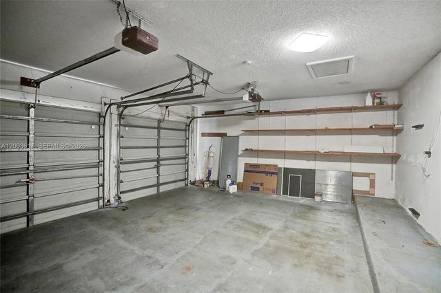 245 NW 207th Ter, Pembroke Pines, FL 33029