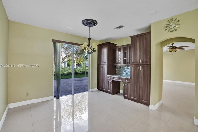 245 NW 207th Ter, Pembroke Pines, FL 33029