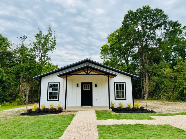 609 S Division St, Deridder, LA 70634