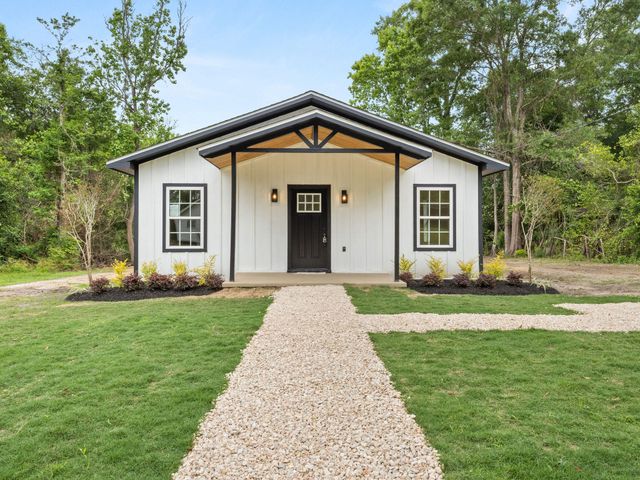 609 S Division St, Deridder, LA 70634