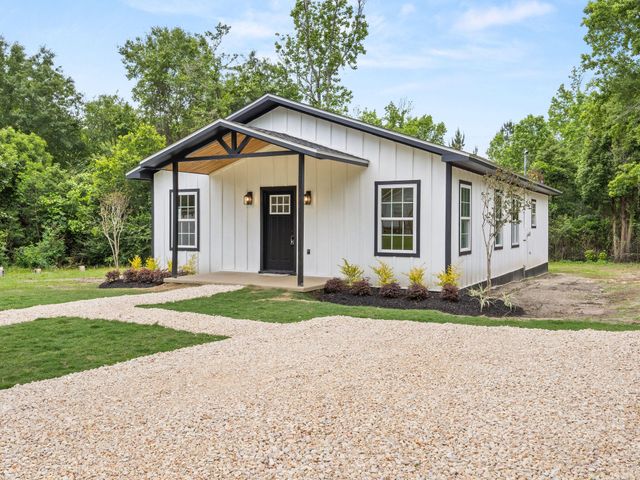 609 S Division St, Deridder, LA 70634