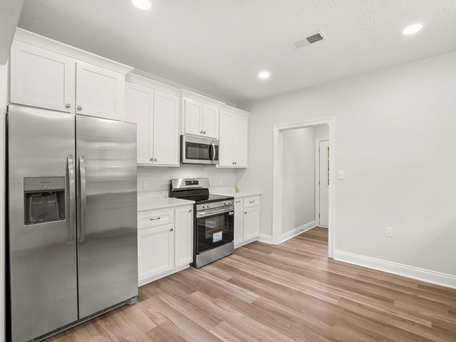 609 S Division St, Deridder, LA 70634