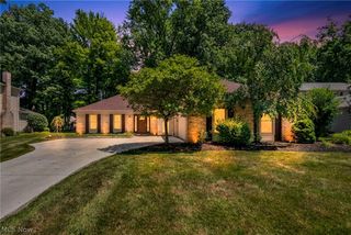 3159 Creekside Drive, Westlake, OH 44145