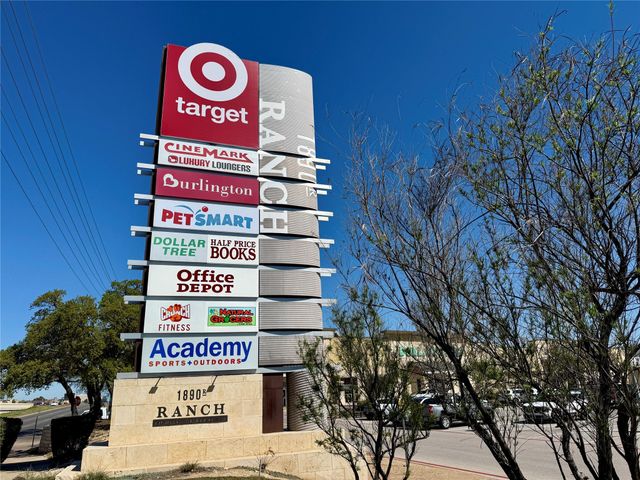 1044 Lost Pines LN, Cedar Park, TX 78613