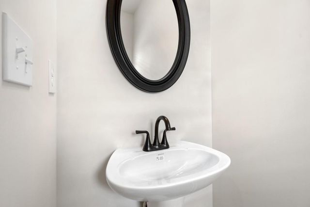 421 Fair Oak Lane, Calhoun, GA 30701