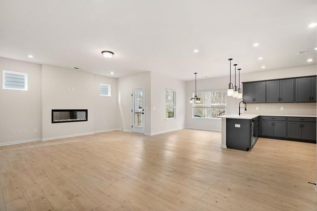 421 Fair Oak Lane, Calhoun, GA 30701