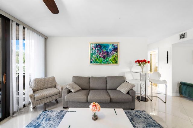 11205 Green Lake 204 Drive 204, Boynton Beach, FL 33437