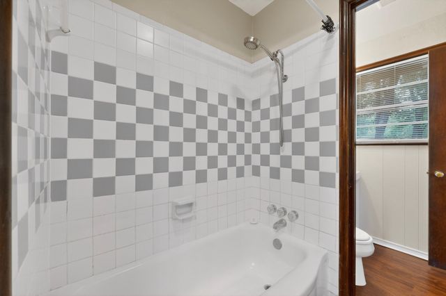 1903 Skylark Drive, Arlington, TX 76010