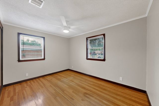 1903 Skylark Drive, Arlington, TX 76010
