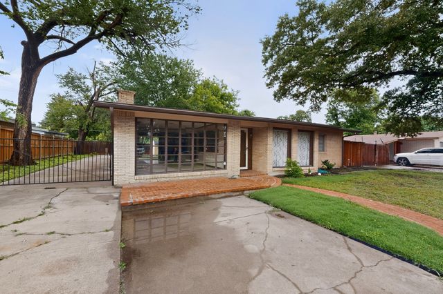 1903 Skylark Drive, Arlington, TX 76010