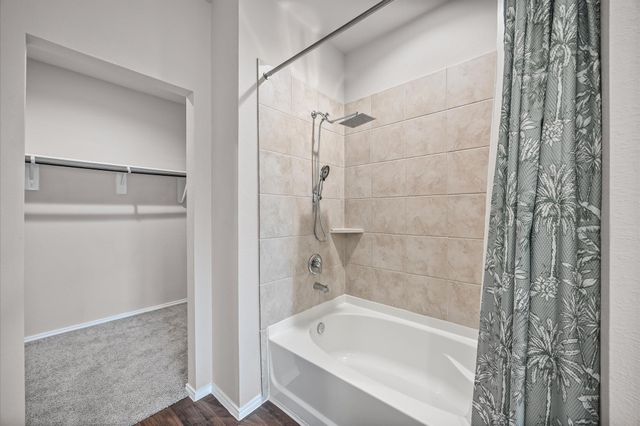 23522 Wedgewood Cliff Way, Spring, TX 77373